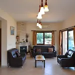 Kalli *